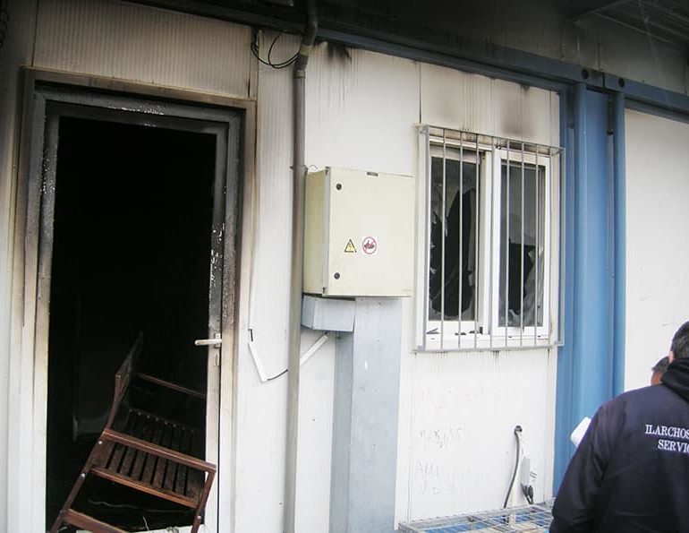 Asylum seekers set fires, cause ruckus at Kofinou, two remanded (Update2 )