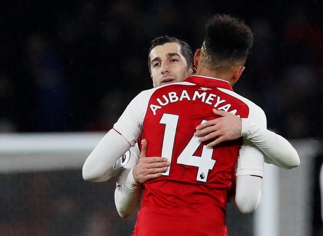 Arsene Wenger Calls for Cool Heads as Arsenal Face Spurs Test
