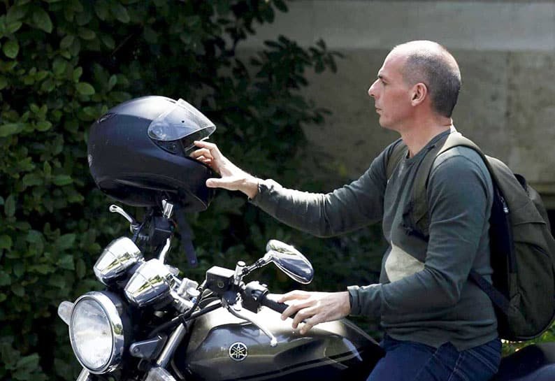 image Varoufakis attacked in Athens restaurant, suffers broken nose