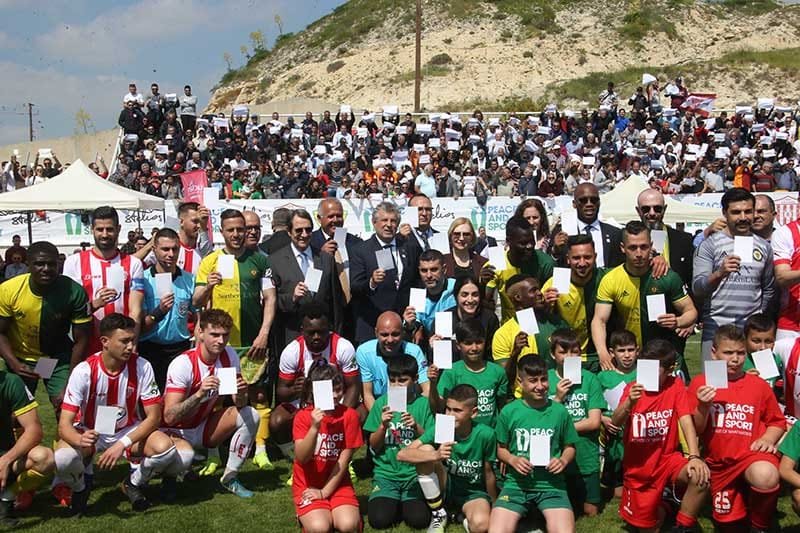 Anastasiades uses bicommunal match to promote shared vision