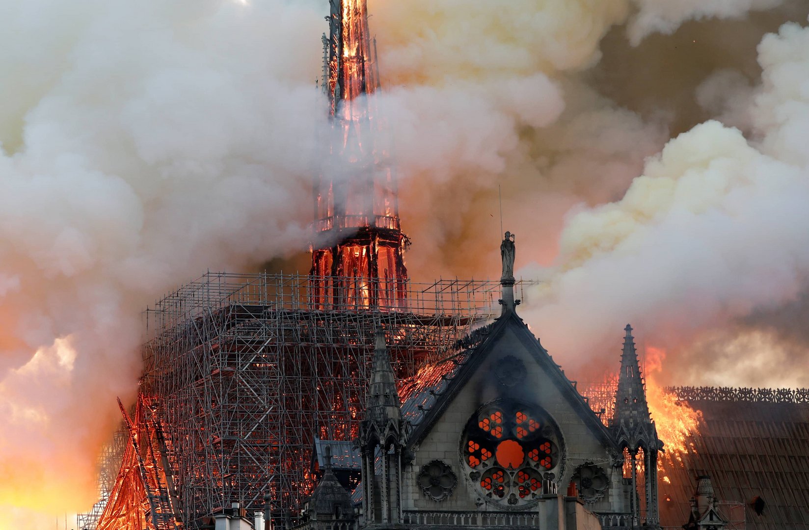 Fire guts Notre-Dame, but structure mostly saved | Cyprus Mail