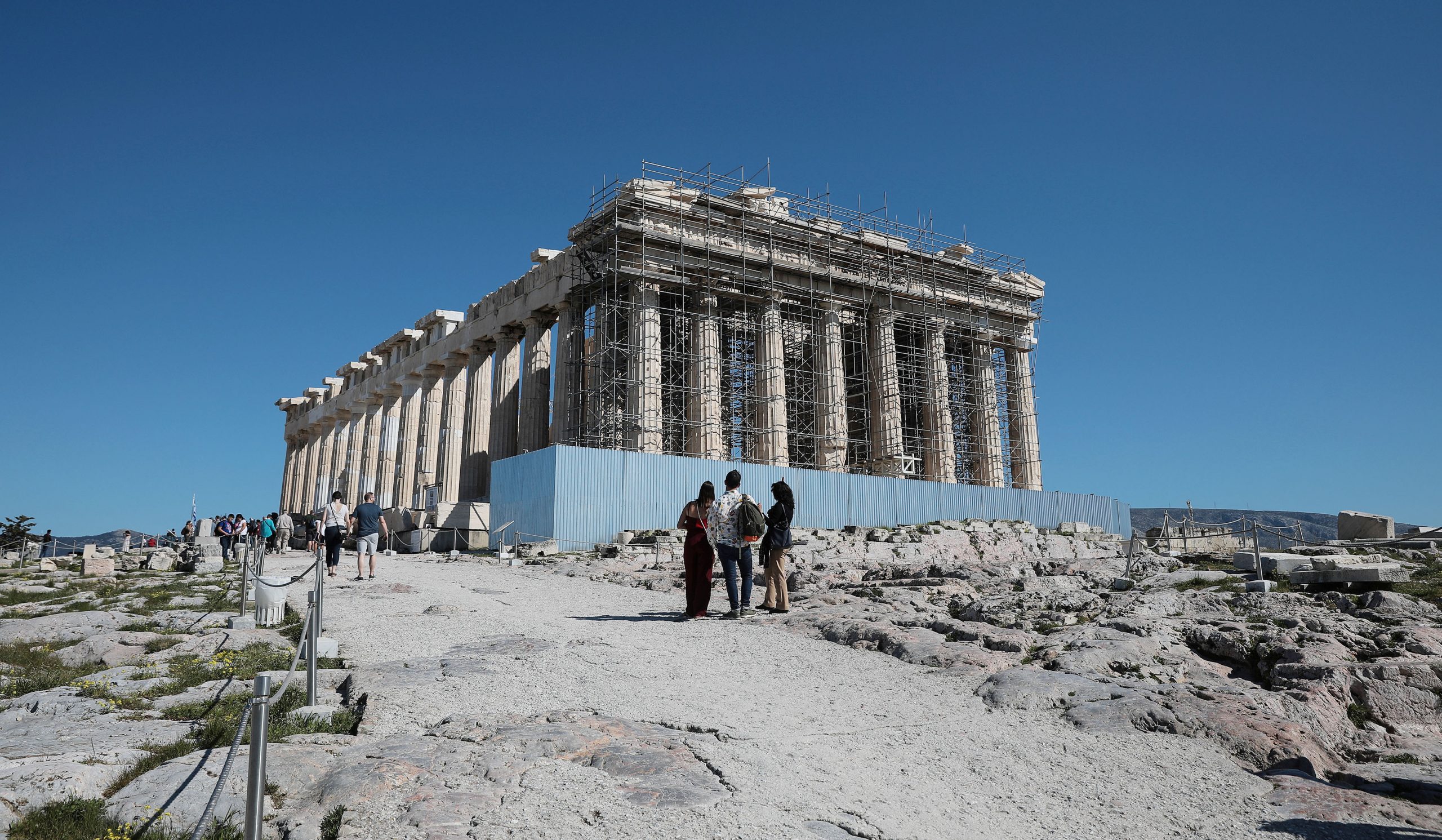 Ο ελληνικός τουρισμός, με απώλειες 10 δισ. Το 2020, καθορίζει μια νέα στρατηγική