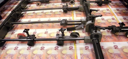 image Police investigate fake euro banknotes case