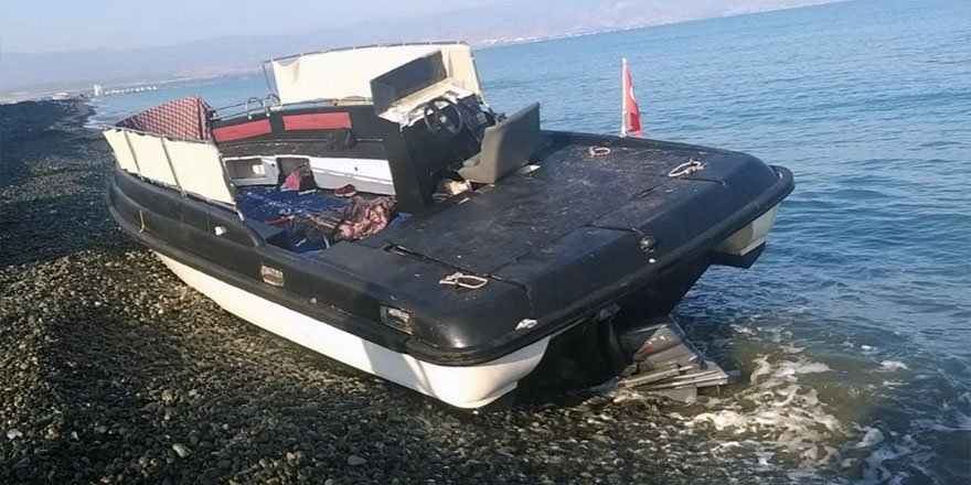 image Three Syrian men arrive in Ayia Napa in small boat