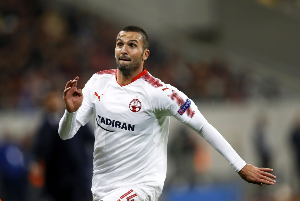 Earlier this summer, Apoel confirmed that Israeli forward Ben Sahar will spend the season on loan at the Nicosia club. Sahar spent the previous five seasons at Hapoel Be'er Sheva, following his return to the country in 2015 after playing abroad for nine years. Sahar spent his formative years at Hapoel Tel Aviv before a two month trial at Chelsea earned him a permanent move to Stamford Bridge. Sahar had barely reached 17 at the time.