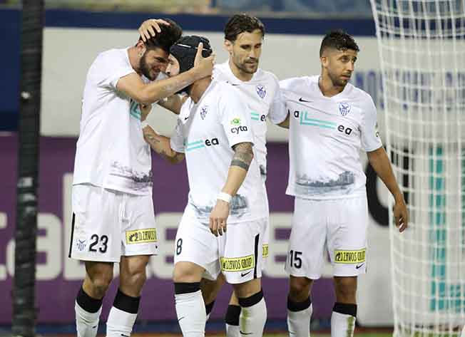 Despite their coronavirus-induced absences, Anorthosis managed to grab a vital win against Enosis on Saturday to top the Cyprus First Division.