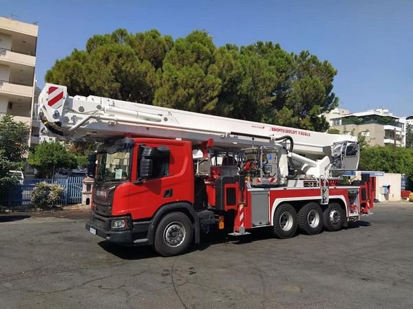 cover Paphos municipality clears branches left after emergency tree pruning
