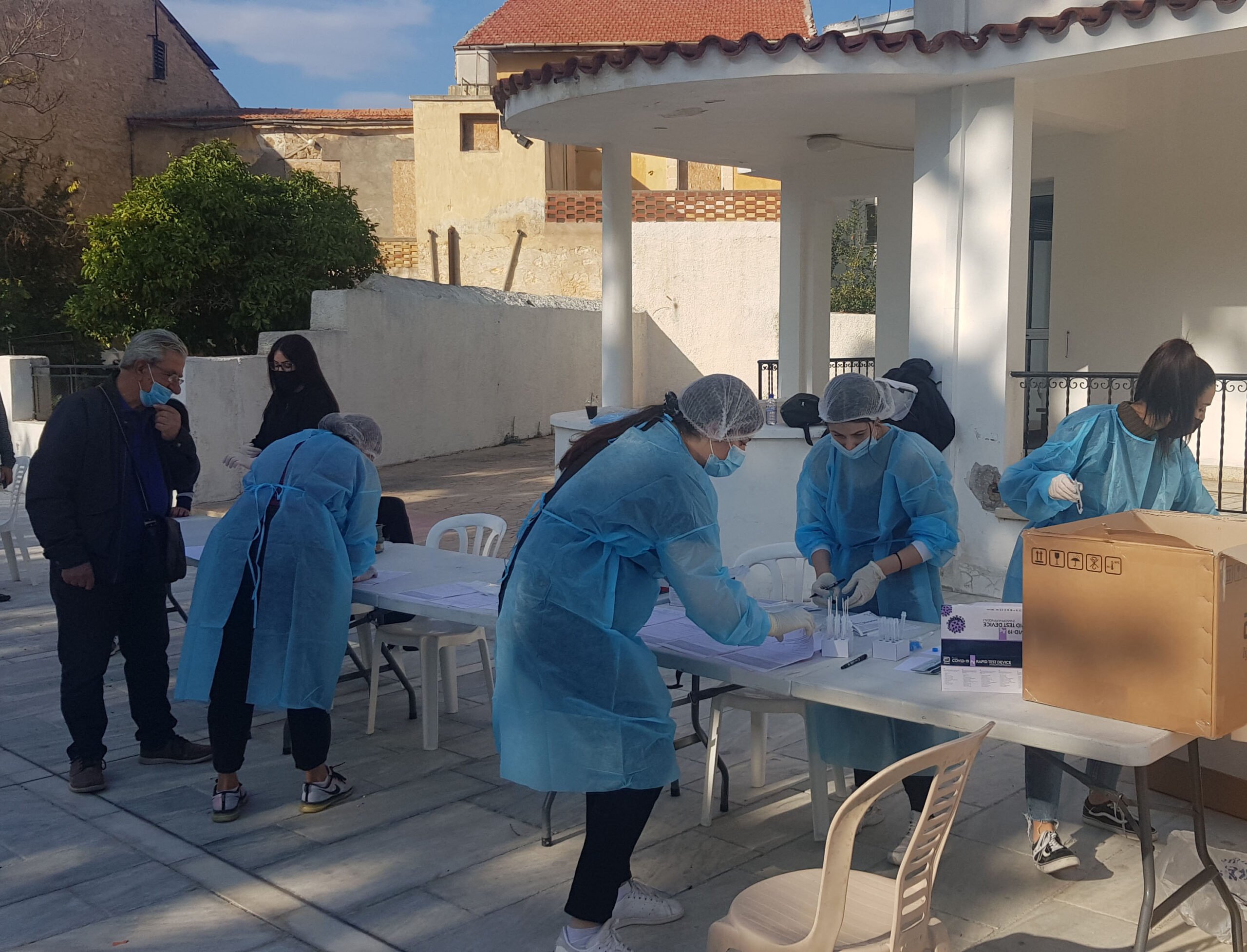 Coronavirus: Η Κύπρος συνεχίζει να πραγματοποιεί τις περισσότερες δοκιμές στην Ευρώπη