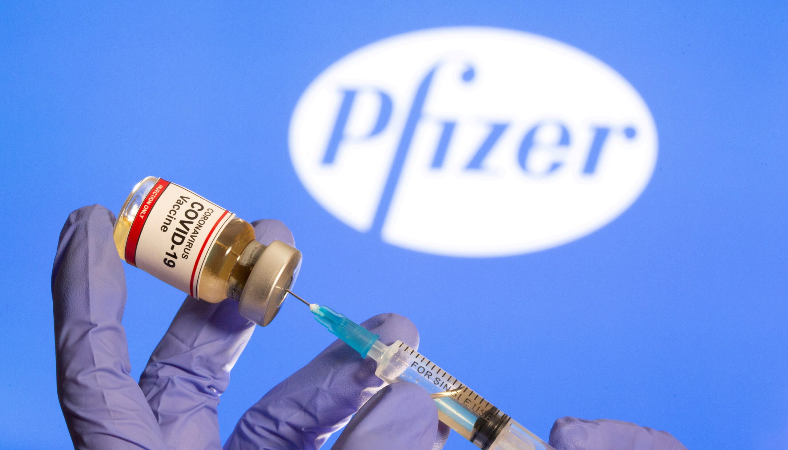 Τα κράτη της ΕΕ προειδοποιούν για κινδύνους για την αξιοπιστία του εμβολιασμού καθώς η Pfizer επιβραδύνει τον εφοδιασμό