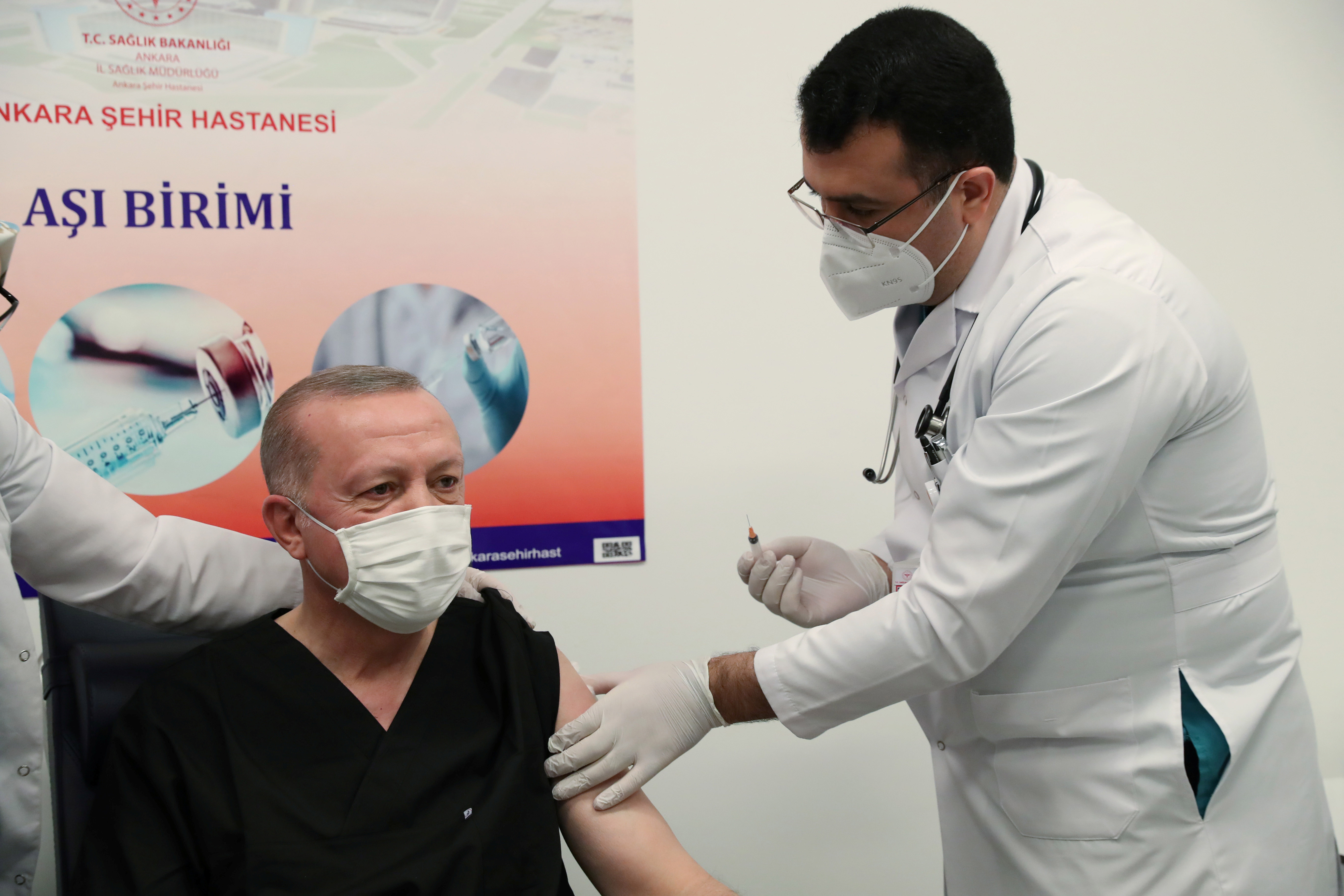 image Health workers first in line as Turkey launches Sinovac vaccine rollout