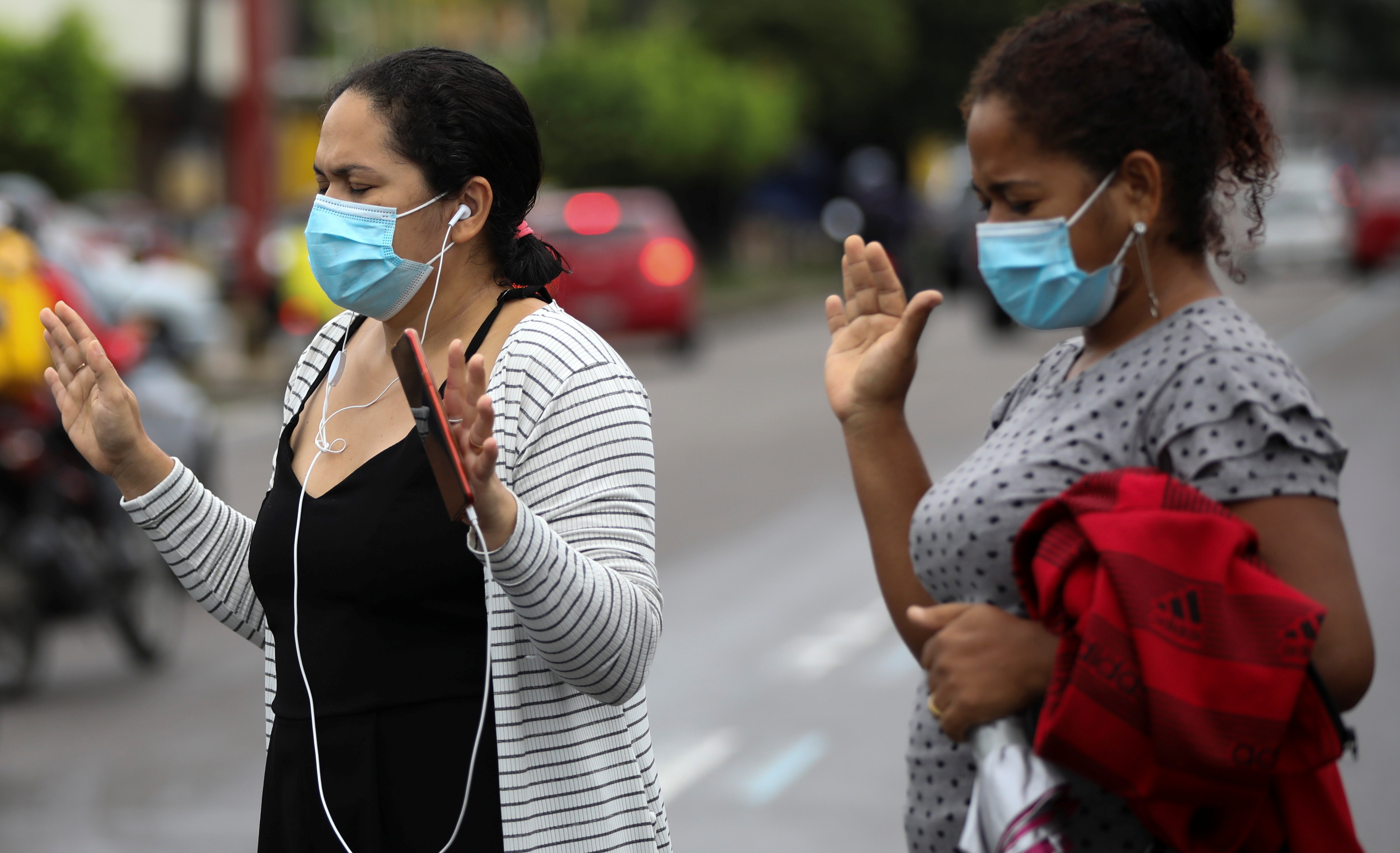 image Hospitals in Brazil&#8217;s Amazonas short of oxygen; UK bans Brazilian arrivals