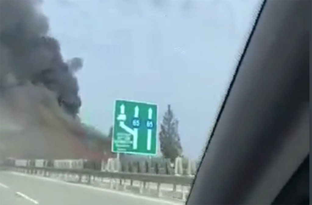 image Section of Nicosia-Limassol highway closed as bus catches fire (update 2)
