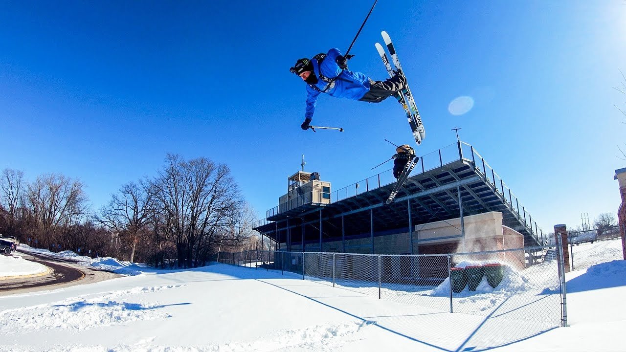 Το Freeskiers επιστρέφει στο σχολείο … στις πλαγιές