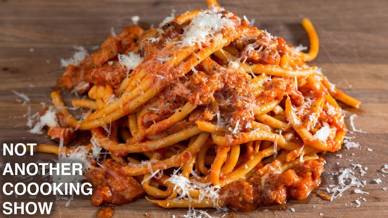 image Classic Roman pasta: Bucatini all&#8217;Amatriciana