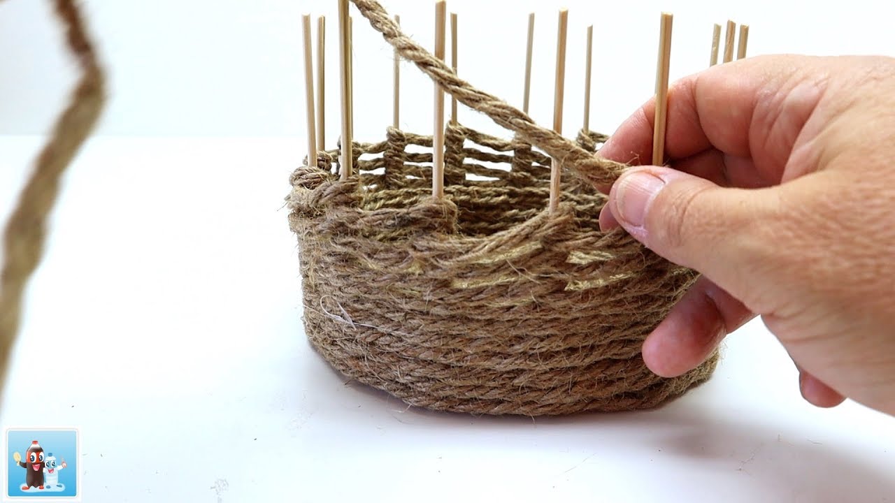 cover Three creative basket-making projects for teens