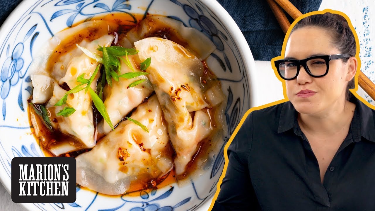 image How to make prawn dumplings in red oil sauce