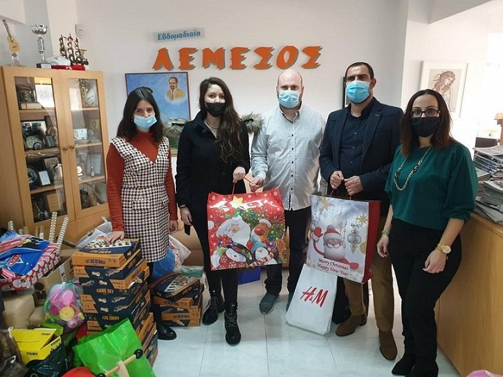image Melco team support local community children in drive to bring festive cheer