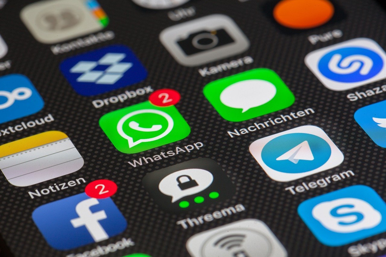 image WhatsApp mired in privacy backlash