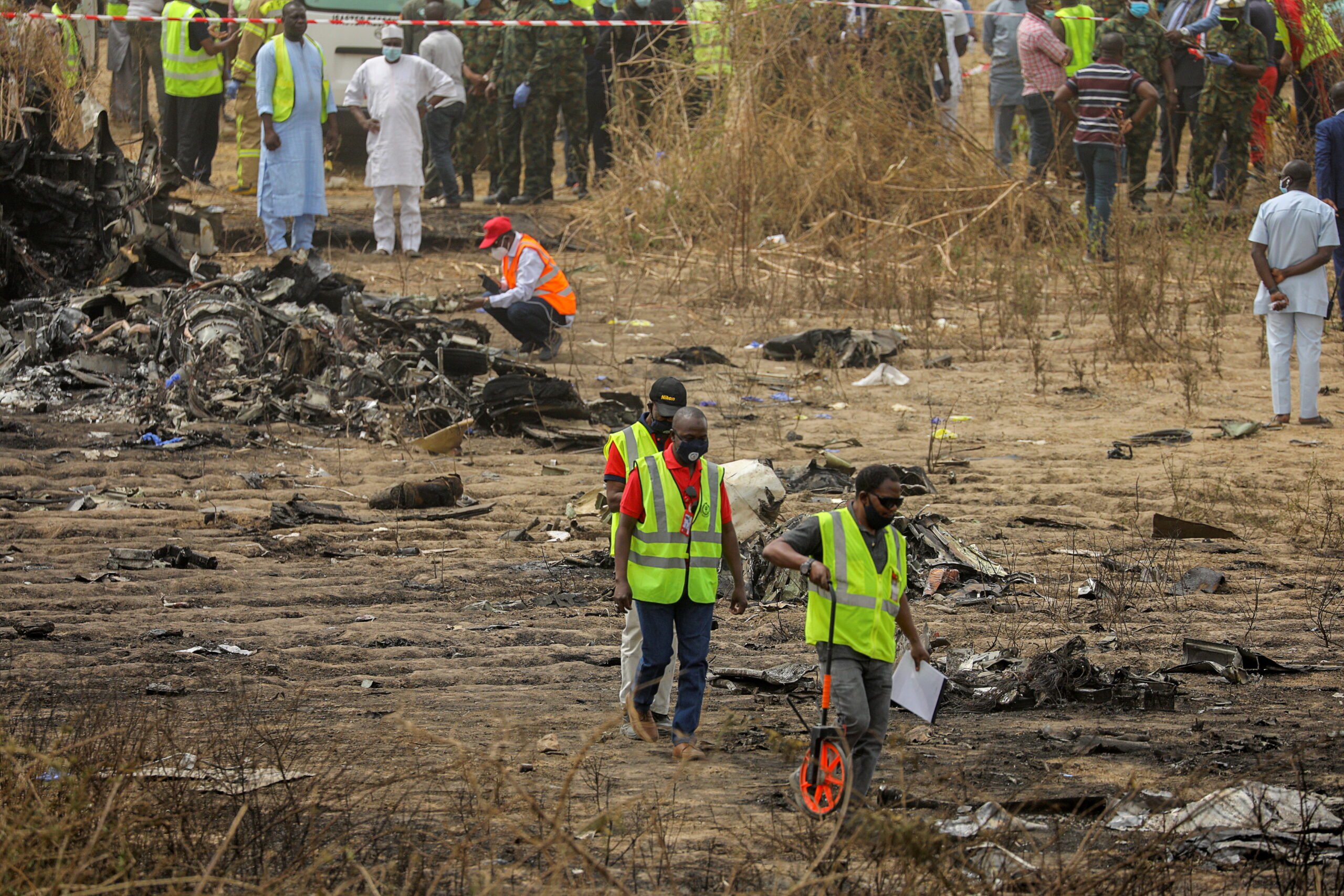 Το αεροπλάνο αεροπορίας της Νιγηρίας κοντά στο αεροδρόμιο της Αμπούζα σκοτώνει 7