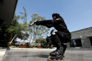 pakistan's police turn to rollerblading to curb street crime in karachi