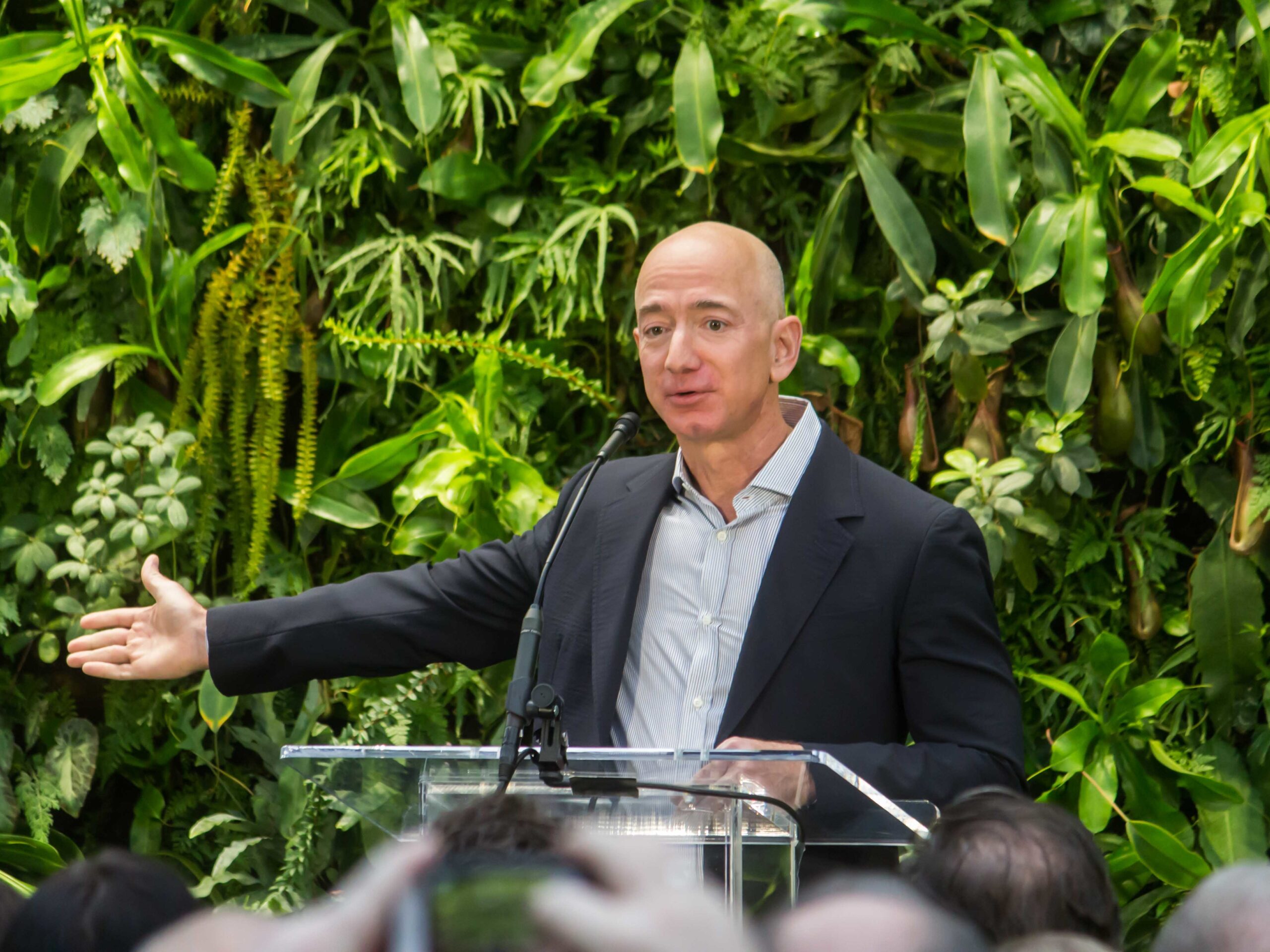 Ο Jeff Bezos θα παραιτηθεί ως CEO της Amazon