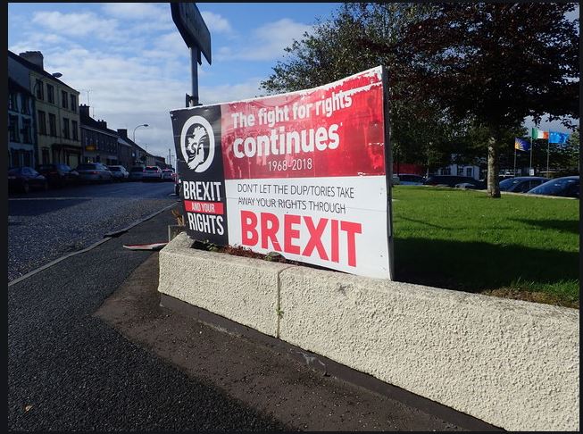 Η συμφωνία Brexit δέχεται επίθεση από μέρη της Βόρειας Ιρλανδίας