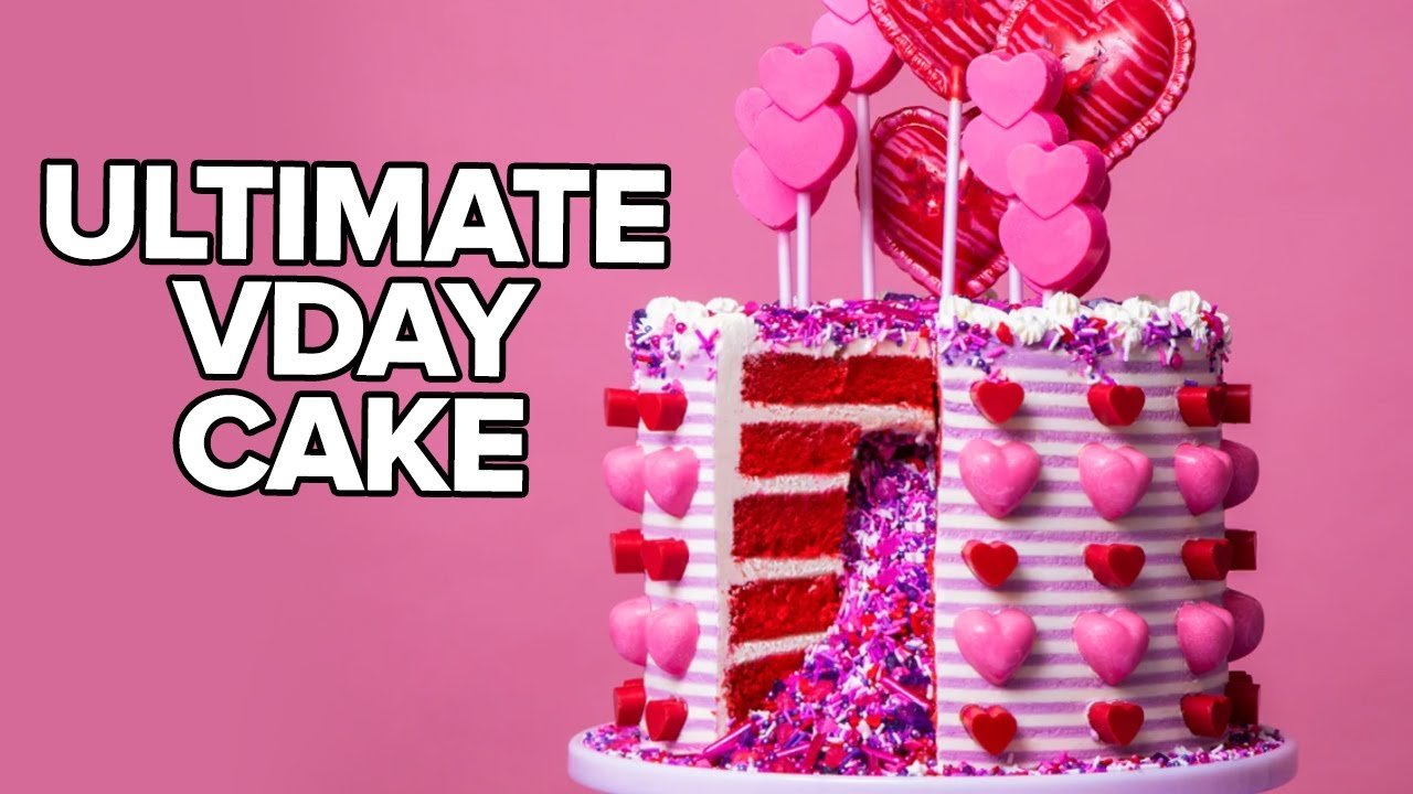 image Sumptuous red velvet cake for Valentine&#8217;s Day