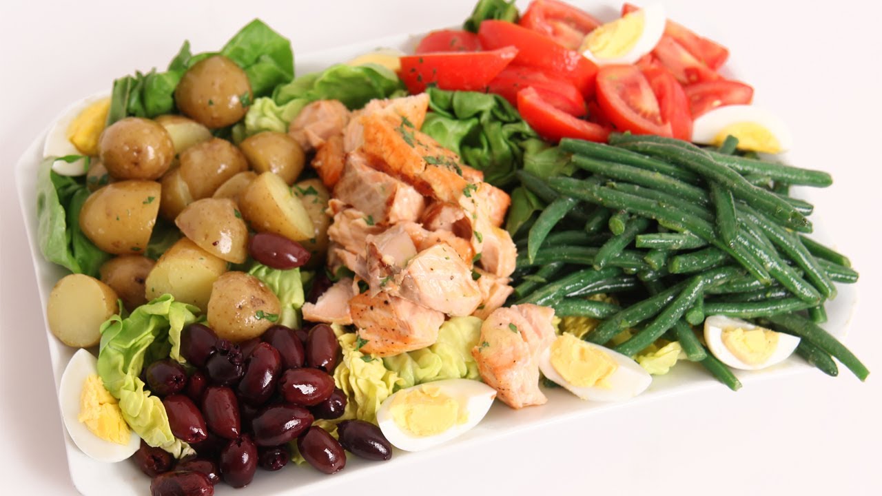 image Delicious and healthy Niçoise salad (with salmon)