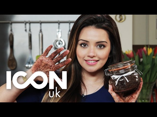 Πώς να φτιάξετε έναν καθαρισμό ομορφιάς με ζάχαρη καφέ και σοκολάτας