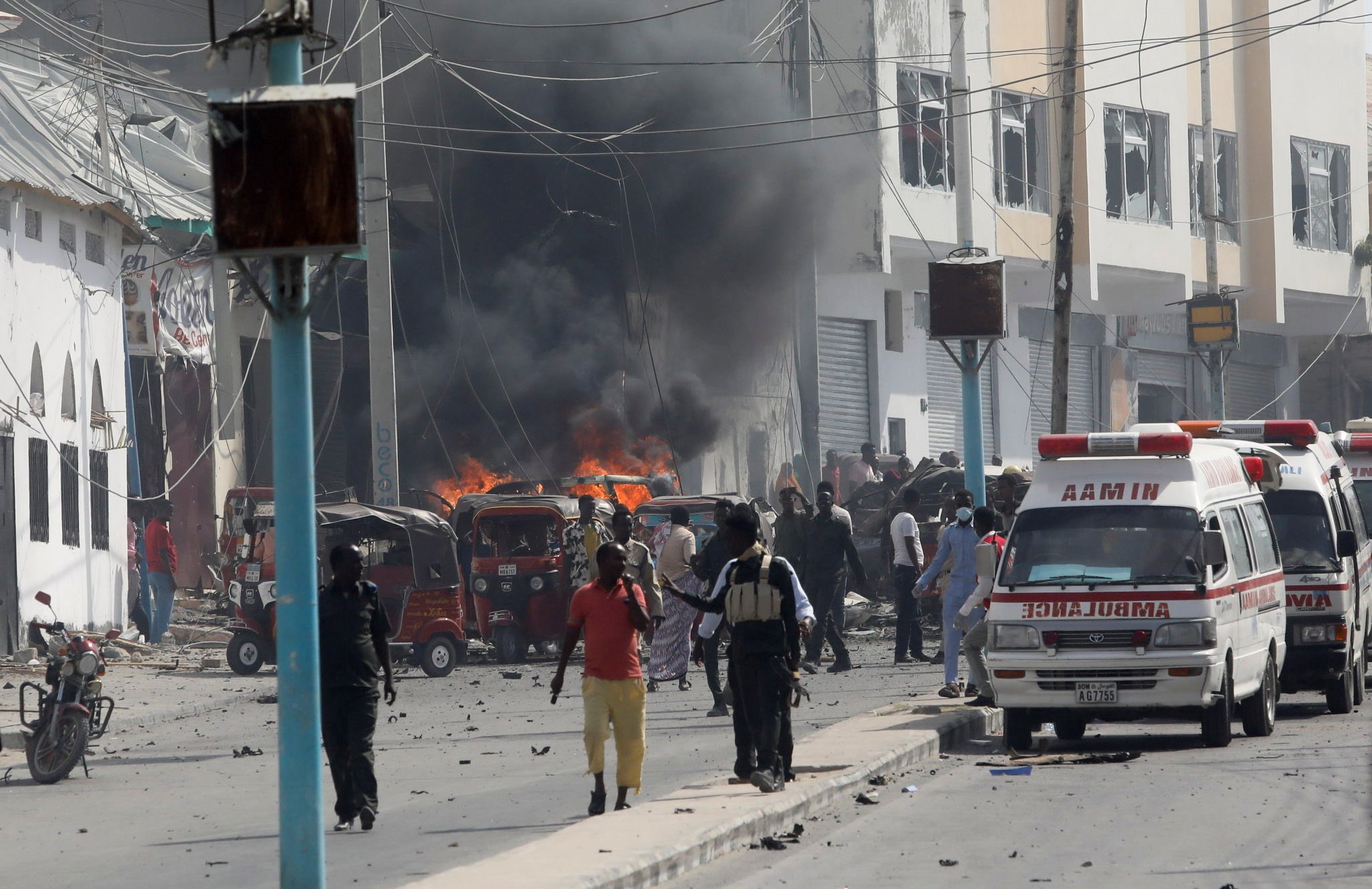 Πυροβολισμό ξεσπά στο Μογκαντίσου καθώς οι κυβερνητικές δυνάμεις της Σομαλίας σφραγίζουν τους δρόμους