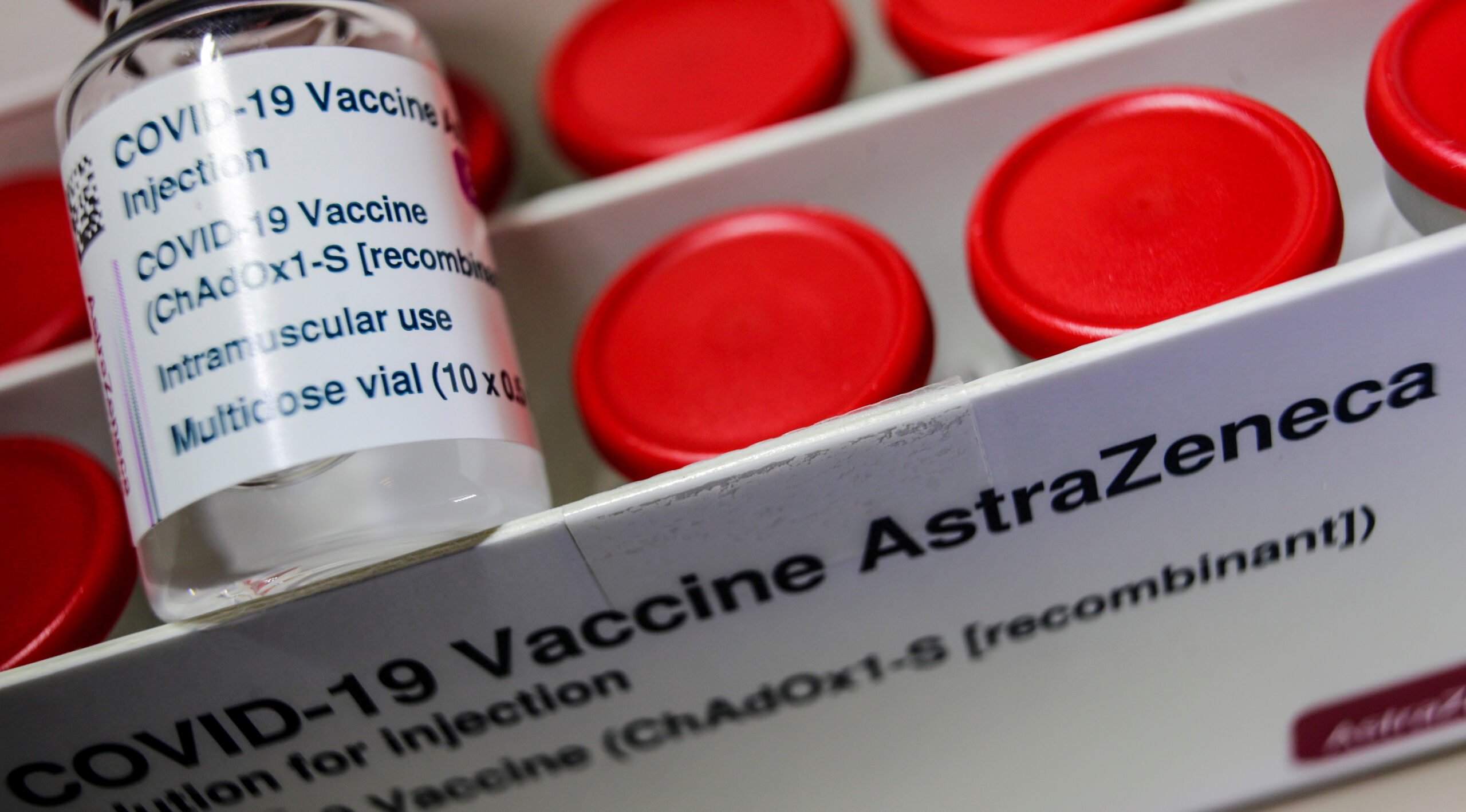 Coronavirus: Κρατήθηκαν 4000 κουλοχέρηδες AstraZeneca με το άνοιγμα της πύλης
