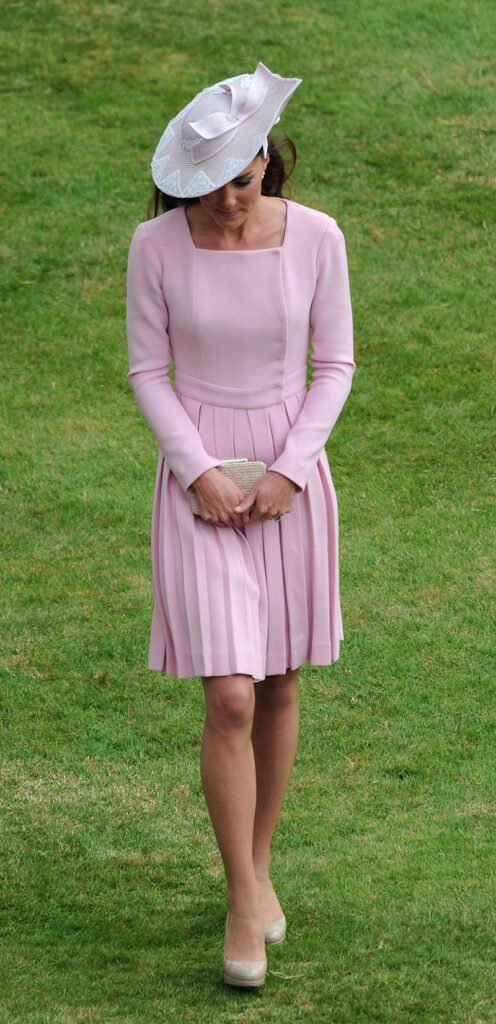 fashioin3 kate middleton in an emilia wickstead dress and jane corbett hat at a royal garden party in 2012