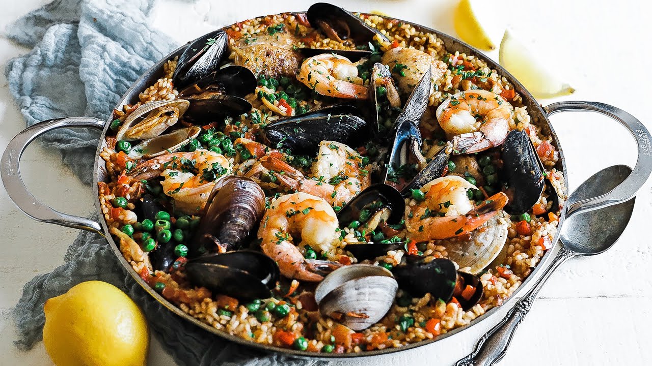 cover Spanish Paella with Seafood in 20 minutes
