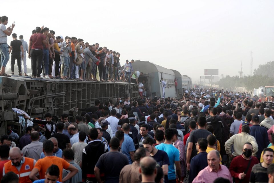 train derails in egypt in qalioubia province, north of cairo