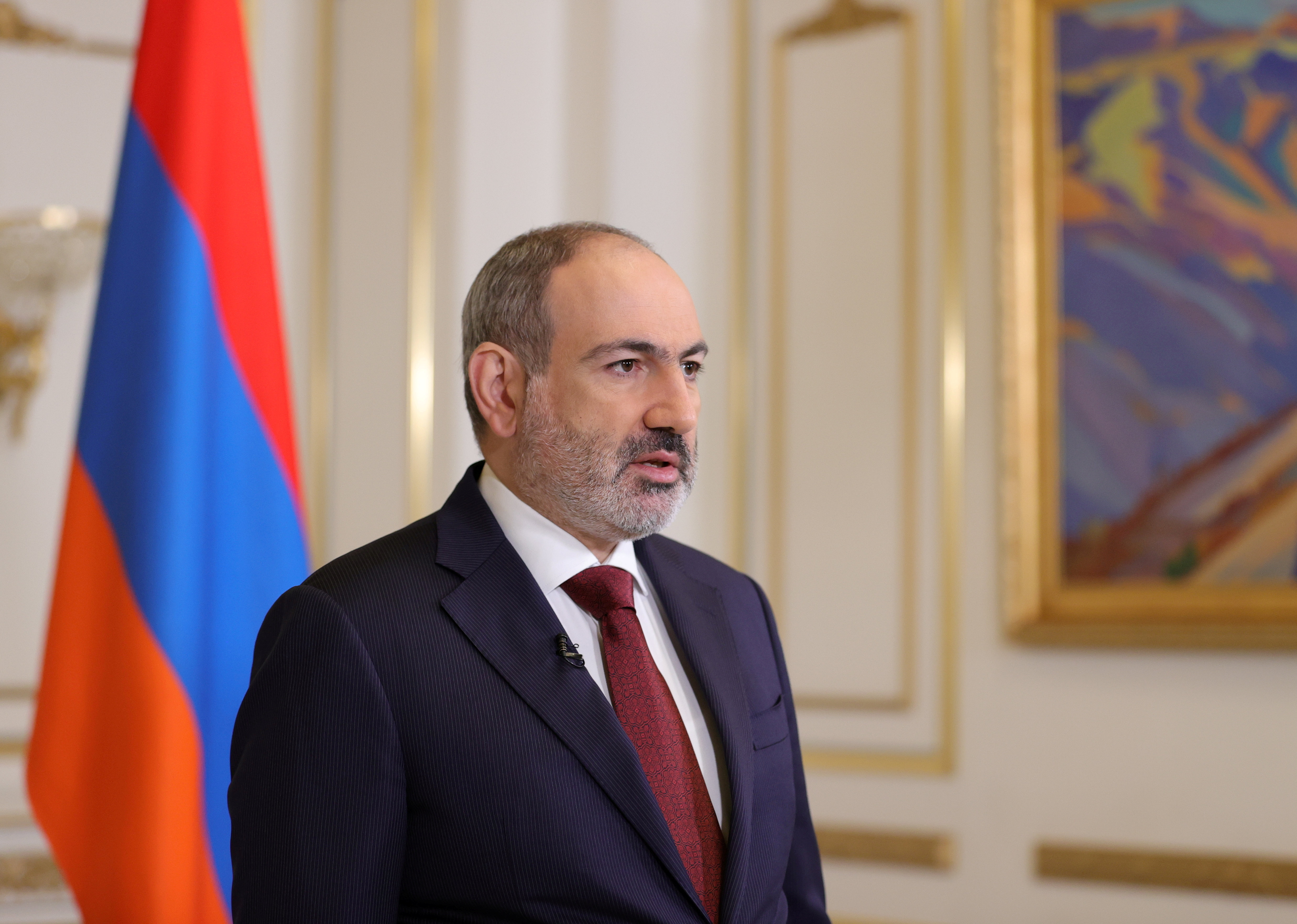 image Armenia PM steps down to clear way for early elections