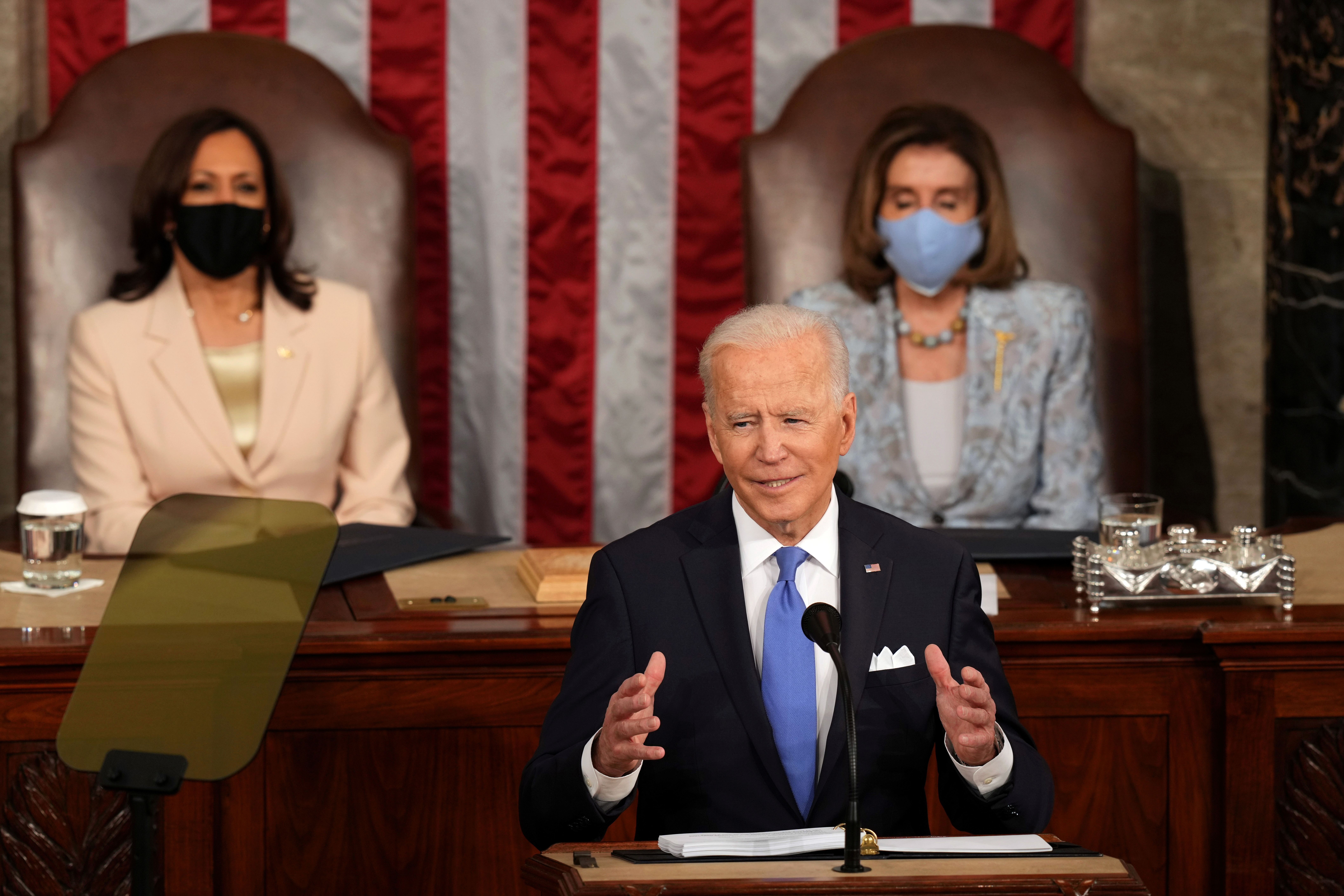 image Biden pleads for unity in speech to Congress