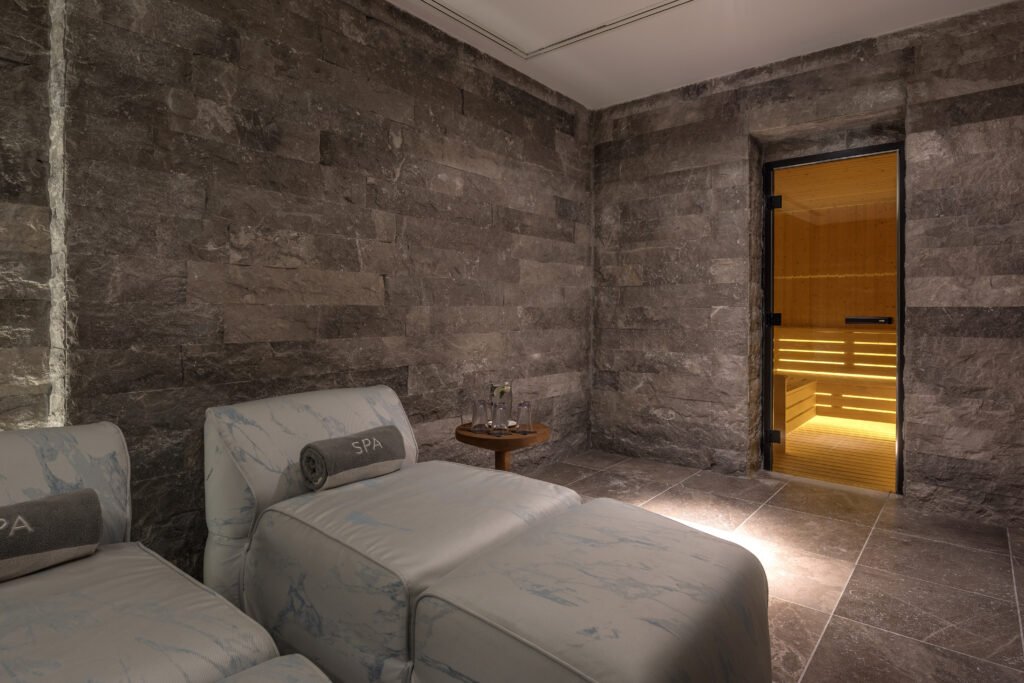 aroma sauna and relaxation lounge