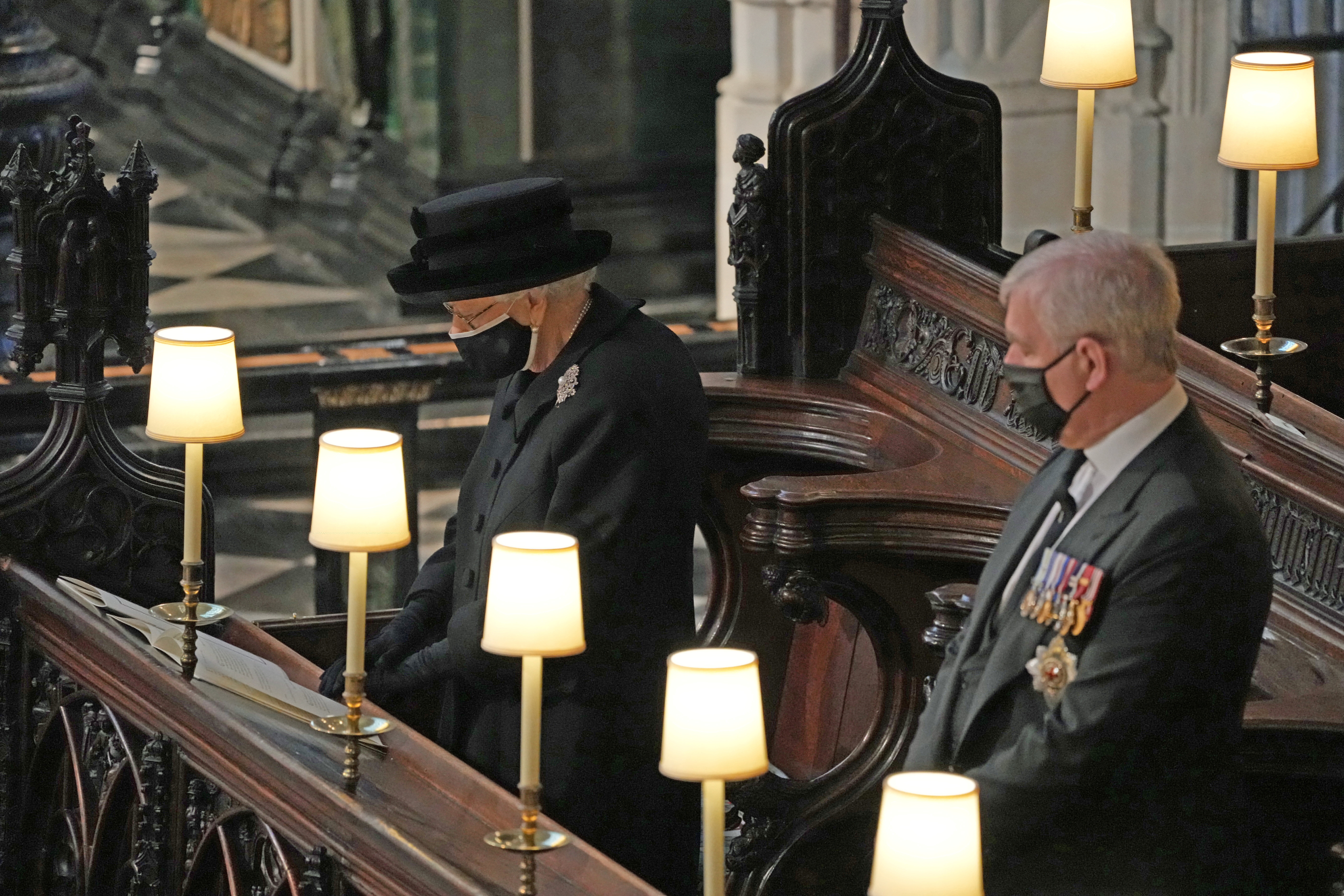 image Queen Elizabeth stands alone as her &#8216;strength&#8217; Philip is laid to rest (Update 3)