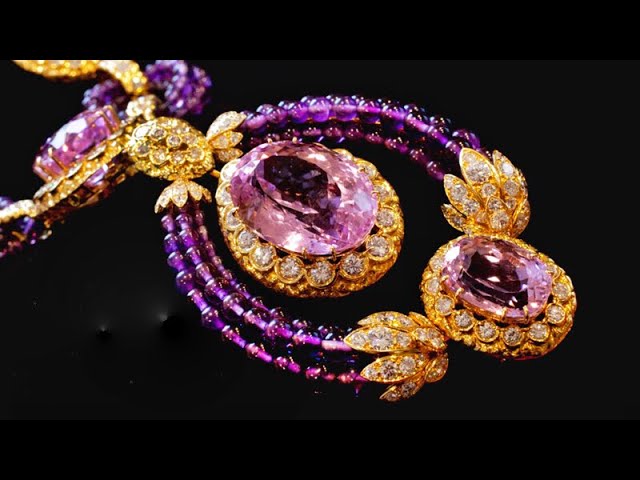 image Fit for a queen: Elizabeth Taylor&#8217;s jewellery top 10