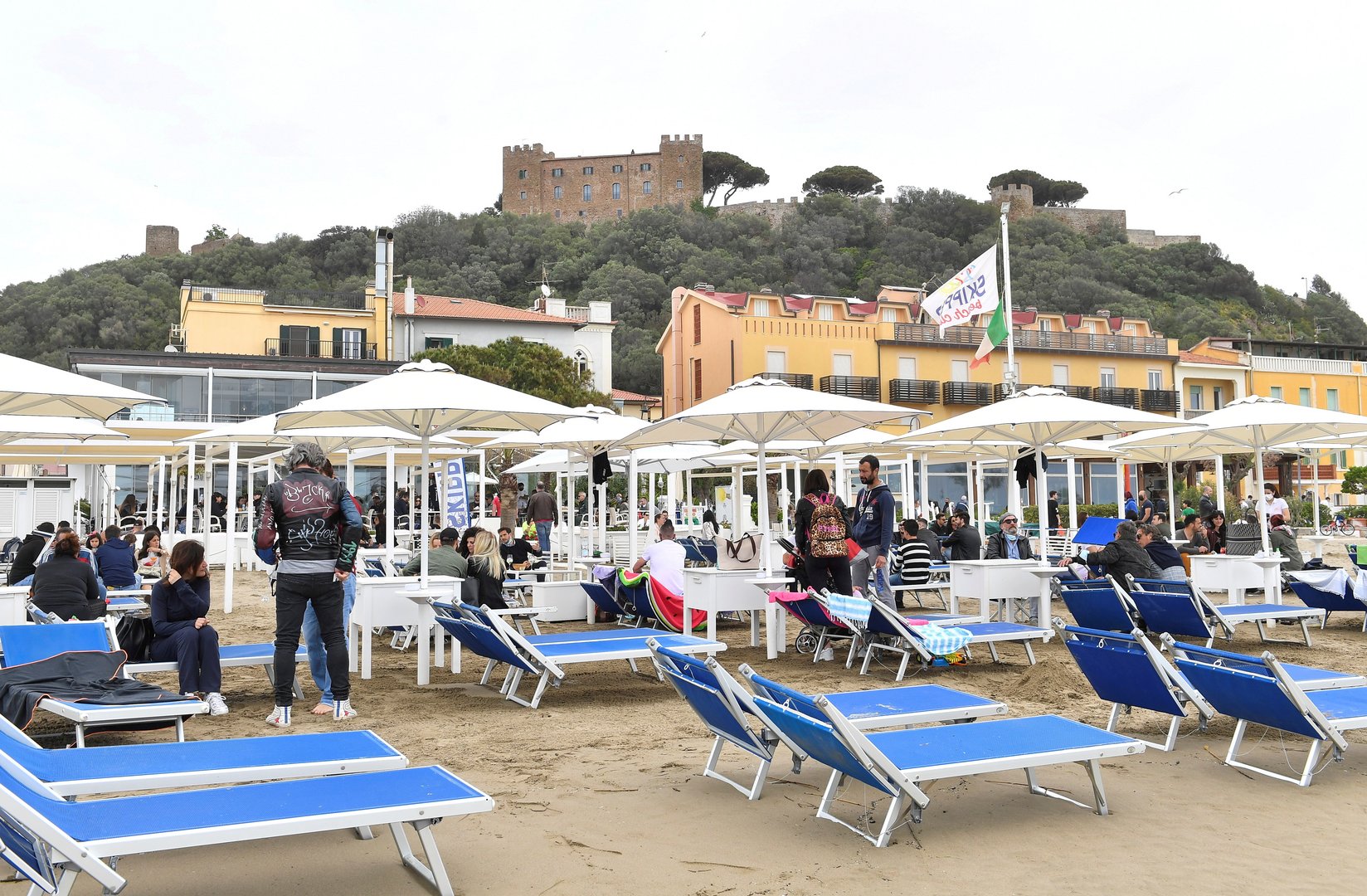 cover Coronavirus: Italy lifts Covid quarantine for EU, UK and Israel from Sunday