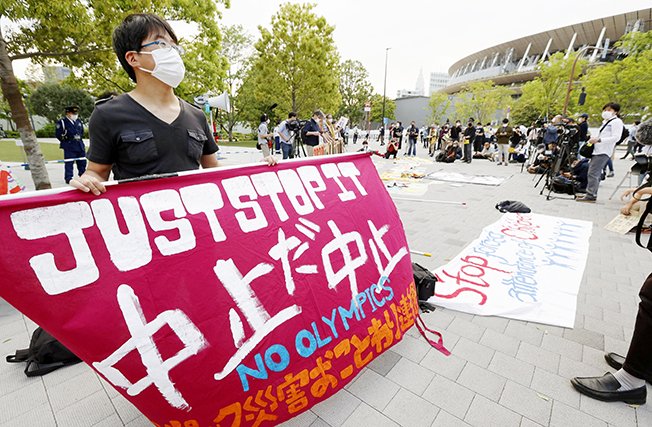 image Just stop it: 59% of Japanese want Olympics cancelled