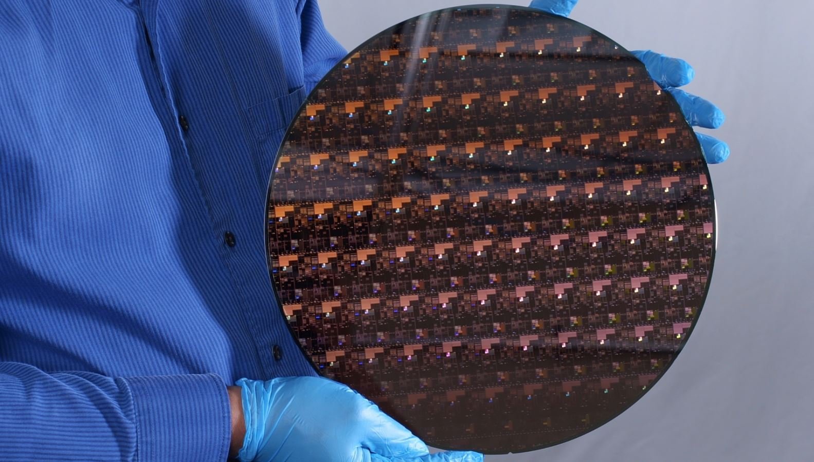 image IBM unveils 2-nanometer chip technology for faster computing
