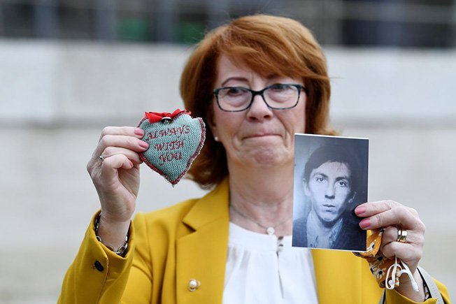 cover UK PM Johnson apologises &#8216;unreservedly&#8217; for 1971 Belfast killings