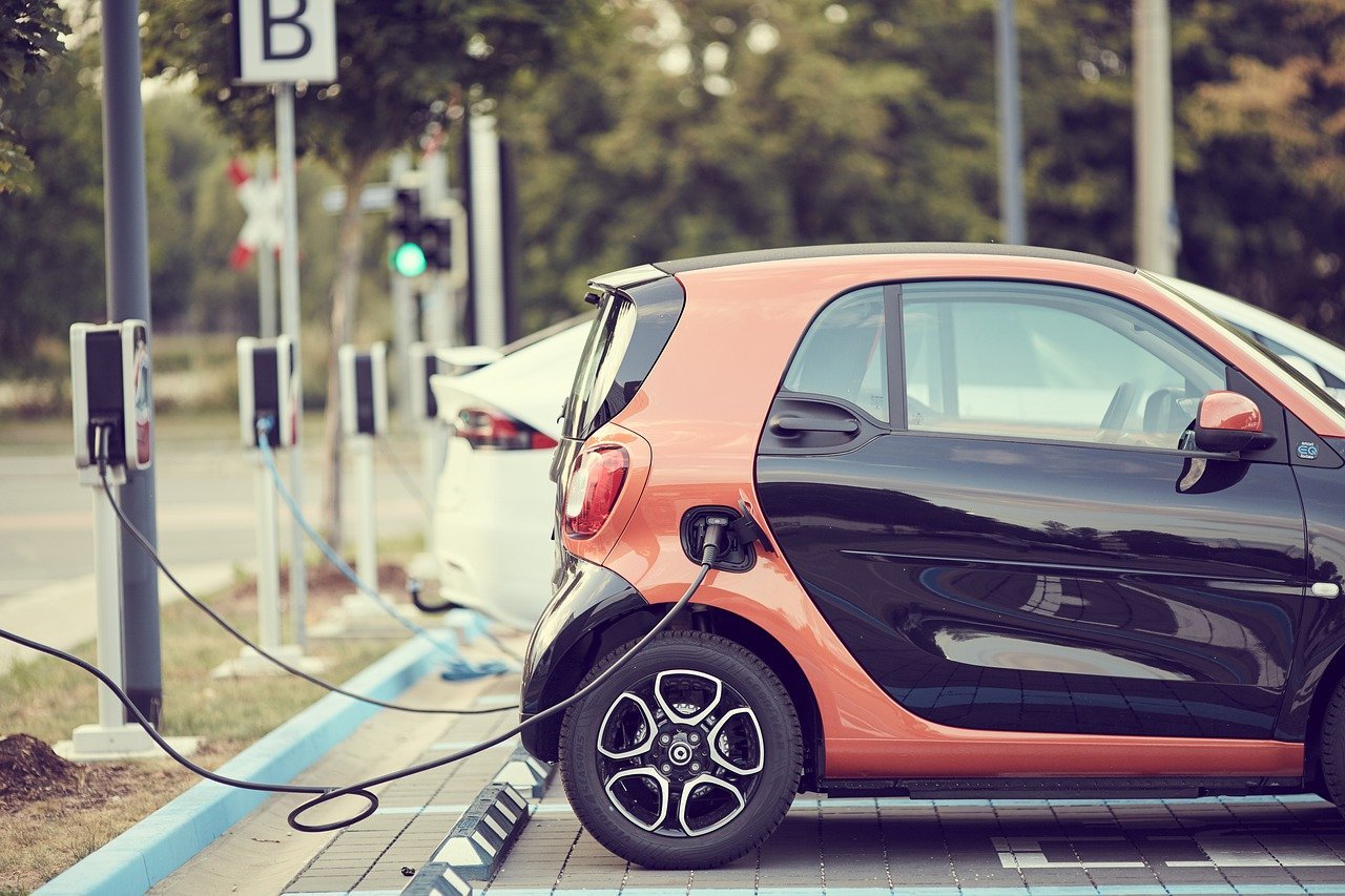 image Cabinet approves 1,000 electric car chargers