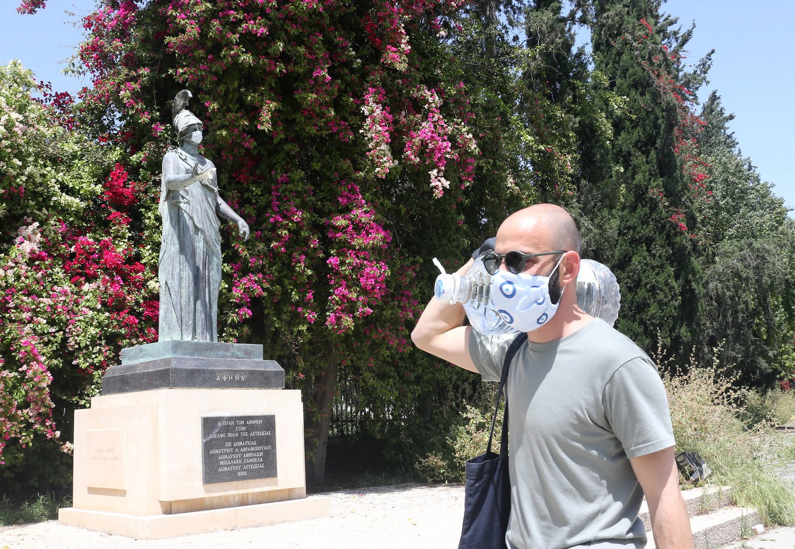 cover Coronavirus: Masks to stay, amid mixed messages from officials