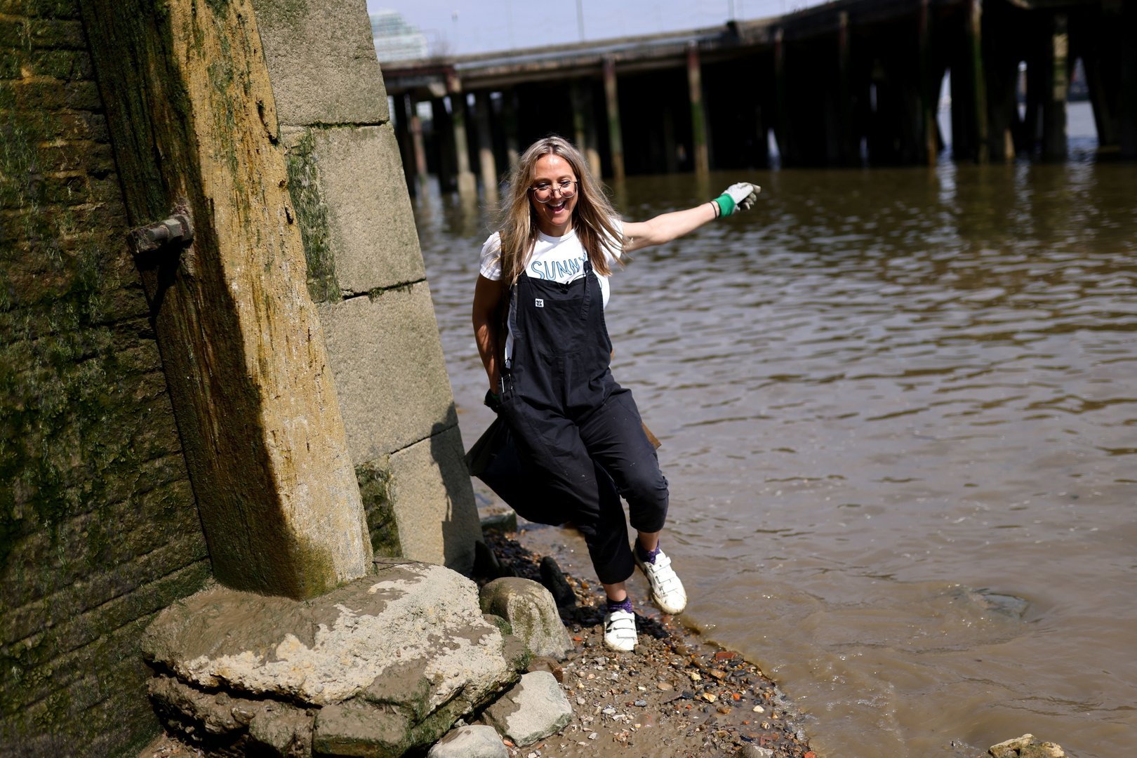 image All washed up: furloughed Londoner finds fortune in the Thames