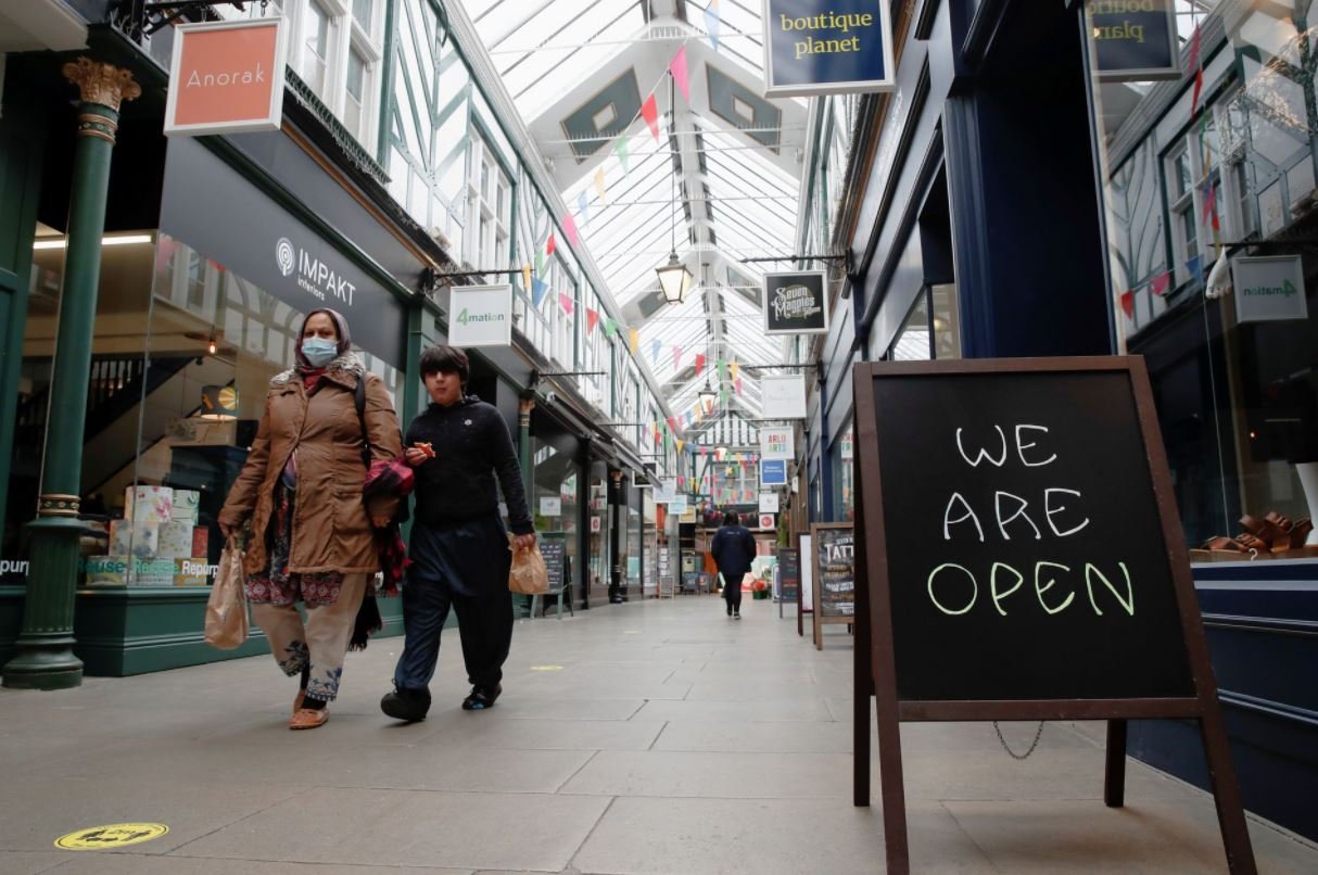 image UK economy posts record annual jump as recovery speeds up