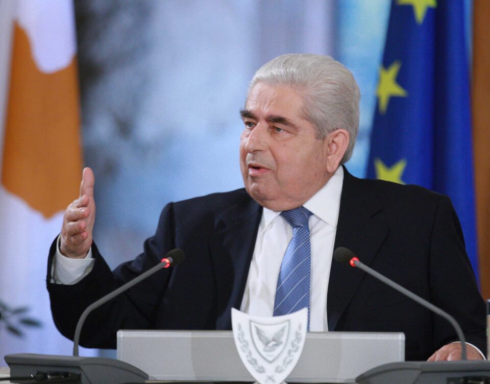 comment koumoullis demetris christofias' we vote no to cement the yes has become ingrained in the memory of cypriots