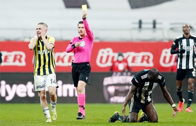 cover Turkish court issues 1,000-year jail terms in Fenerbahce case