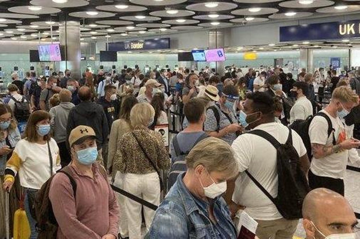 image Heathrow sees &#8216;chaos&#8217; at Terminal 5, suffers overcrowding